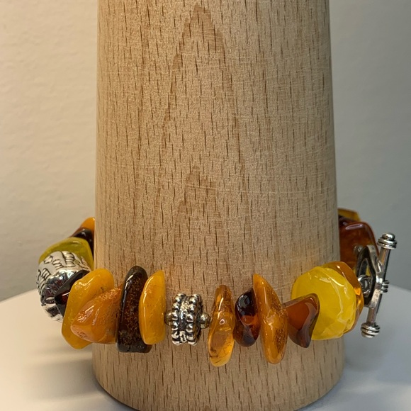 Silpada RARE HTF Sterling Silver & Honey Baltic Amber Chip Toggle Clasp Bracelet - Picture 6 of 16